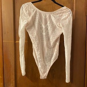 Long sleeve white bodysuit